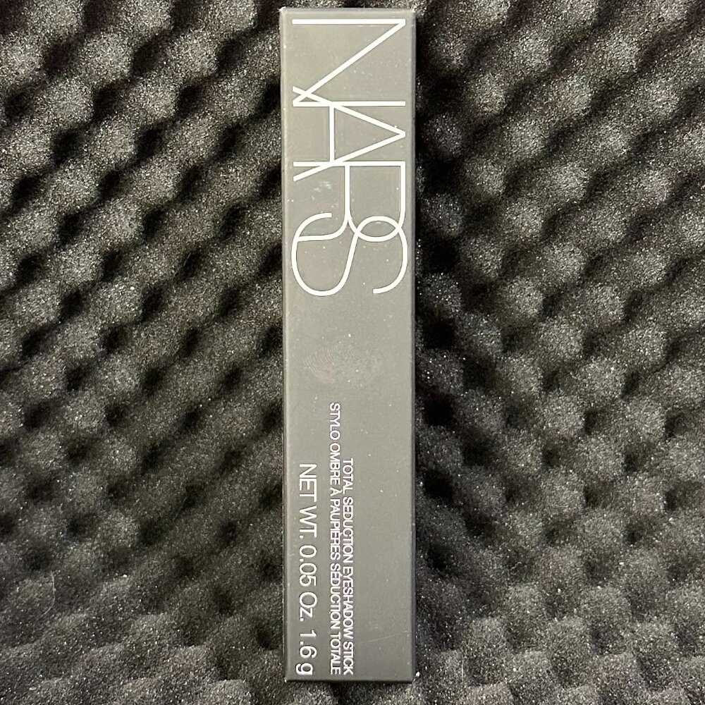 NARS Total Seduction Eyeshadow Stick - Picture 4 of 11